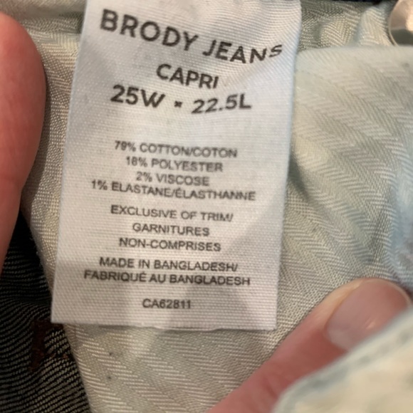 Brody crop jeans size 25w. Like new - Picture 3 of 4